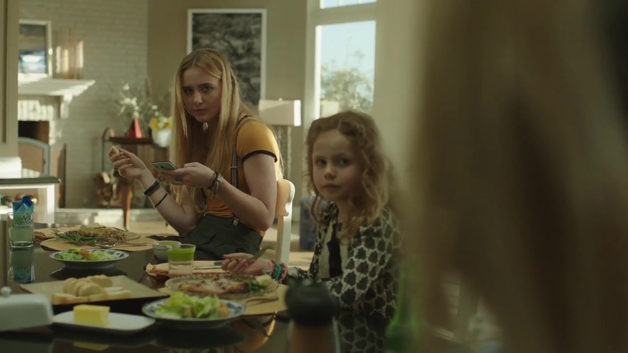 Big_Little_Lies_S01E01_720p_WEBRip_Dual-WWW_COMANDOTORRENTS_COM_1585.jpg