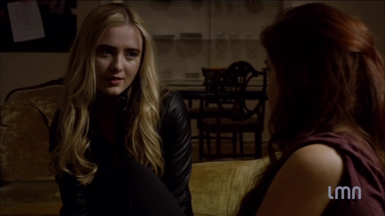The_Maid_2016_720p_HDTV_X264_Solar_0276.jpg