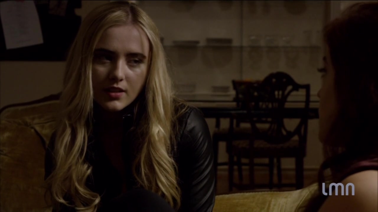 The_Maid_2016_720p_HDTV_X264_Solar_0283.jpg