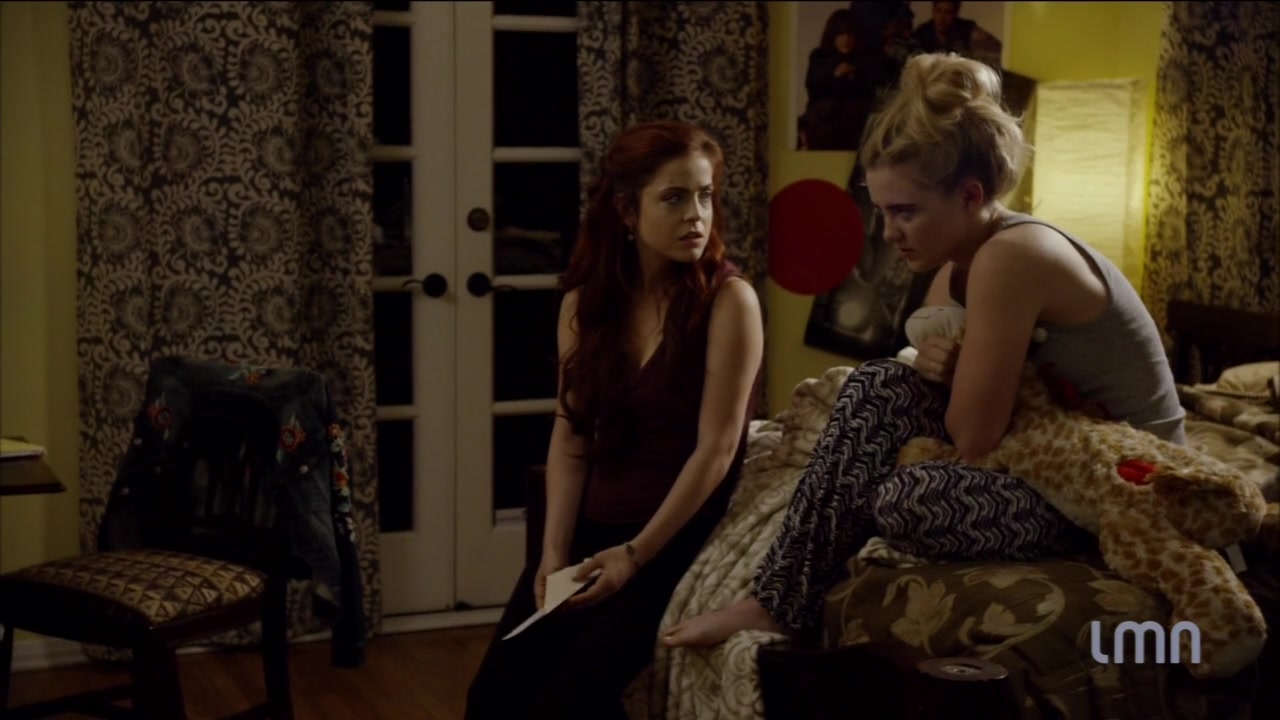 The_Maid_2016_720p_HDTV_X264_Solar_0472.jpg