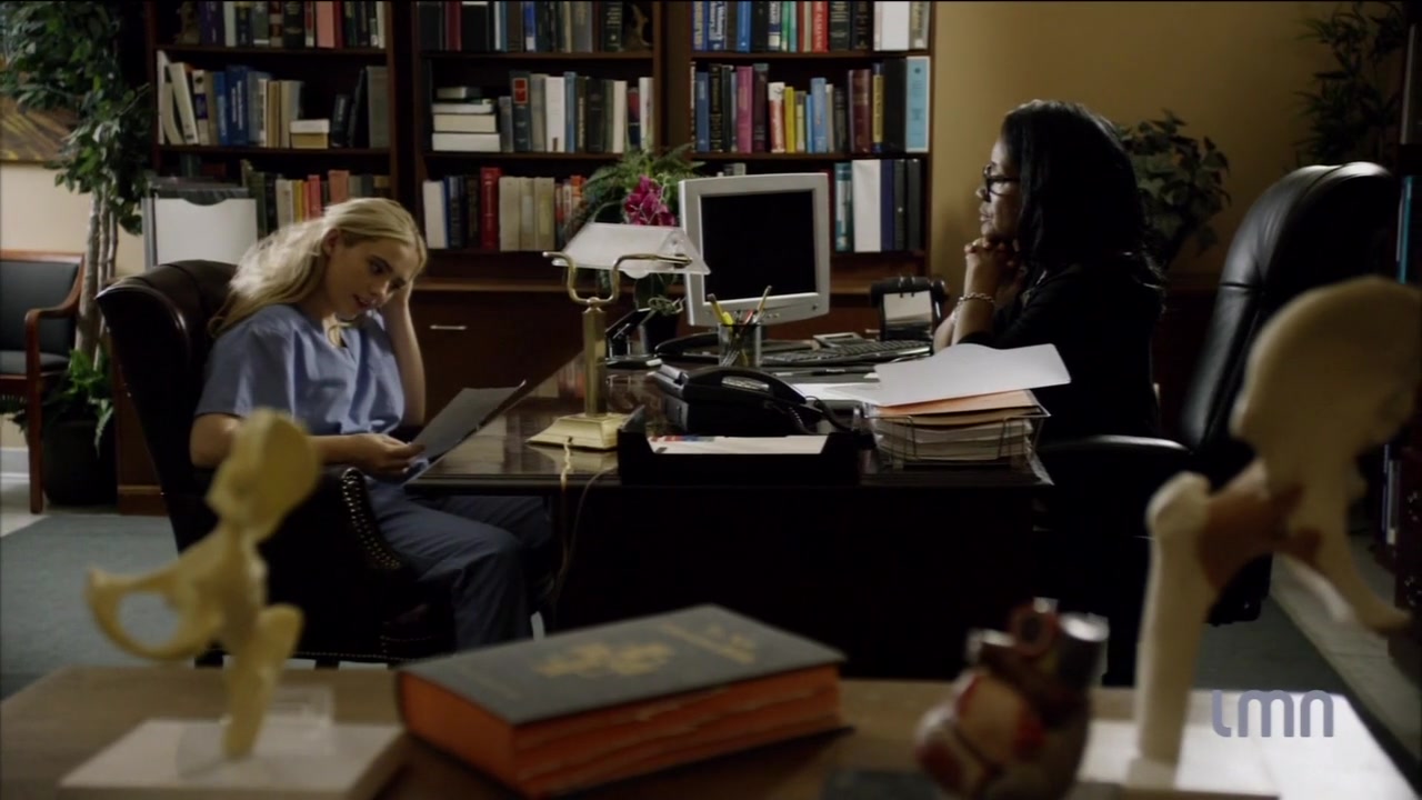 The_Maid_2016_720p_HDTV_X264_Solar_0612.jpg