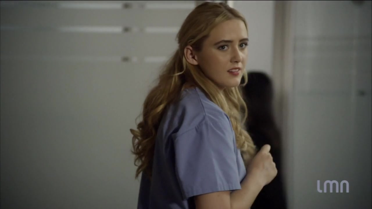 The_Maid_2016_720p_HDTV_X264_Solar_0676.jpg