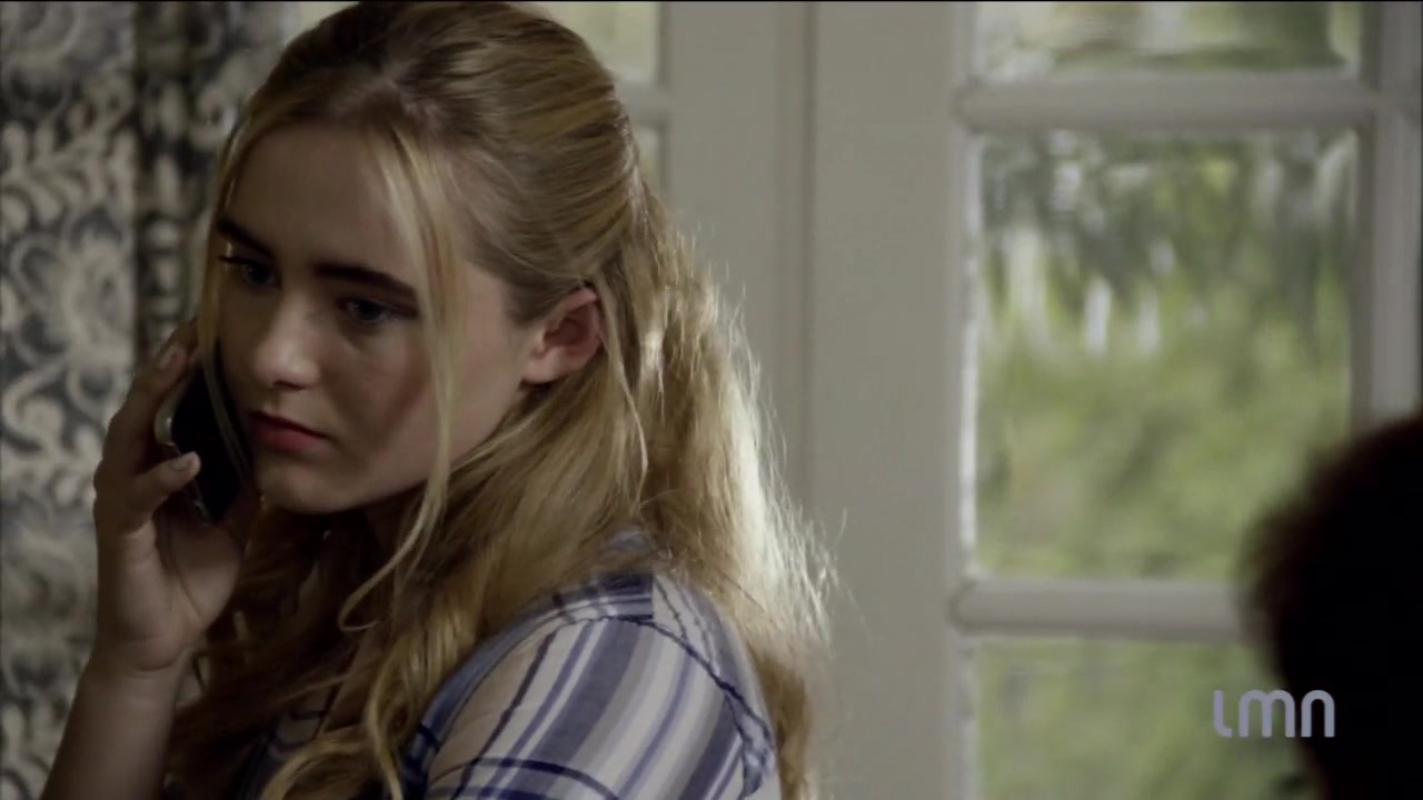 The_Maid_2016_720p_HDTV_X264_Solar_0734.jpg