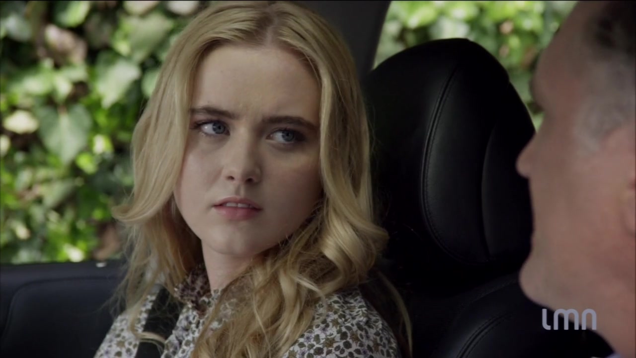 The_Maid_2016_720p_HDTV_X264_Solar_0906.jpg