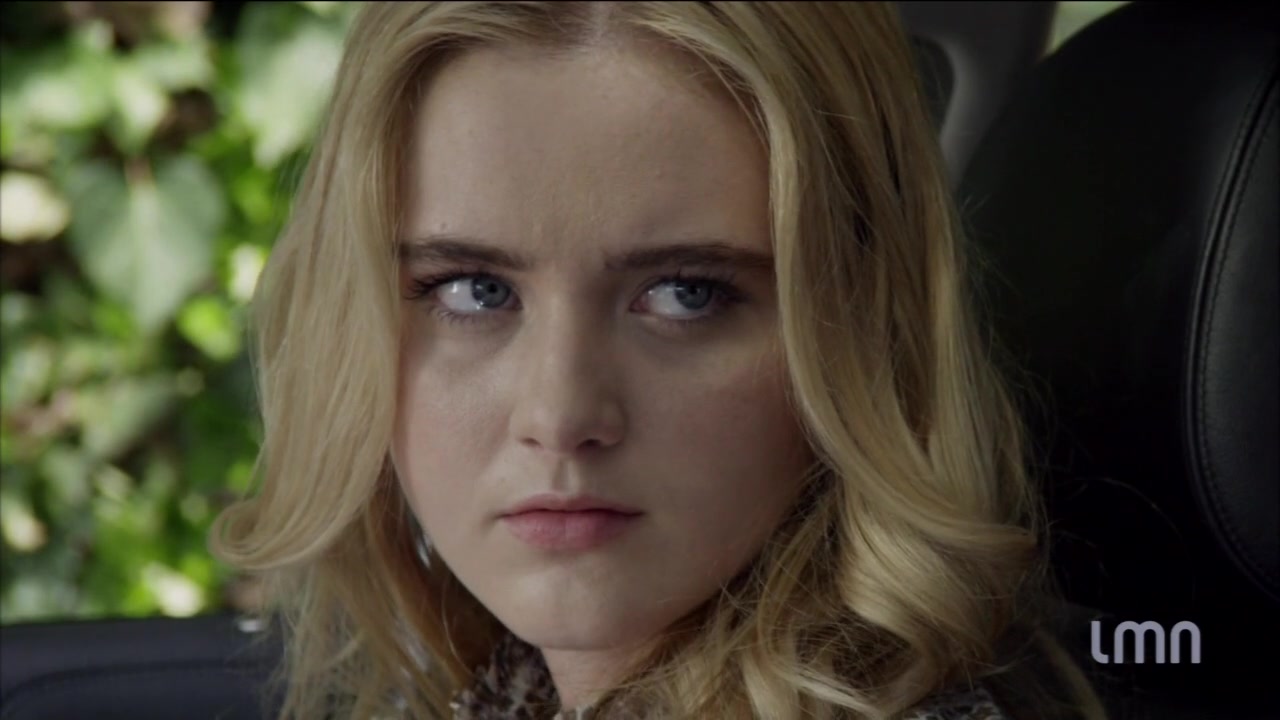 The_Maid_2016_720p_HDTV_X264_Solar_0919.jpg