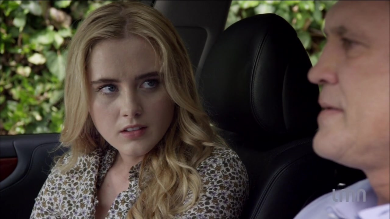 The_Maid_2016_720p_HDTV_X264_Solar_0941.jpg