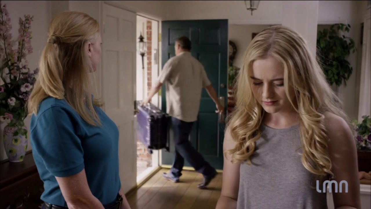 The_Maid_2016_720p_HDTV_X264_Solar_2113.jpg