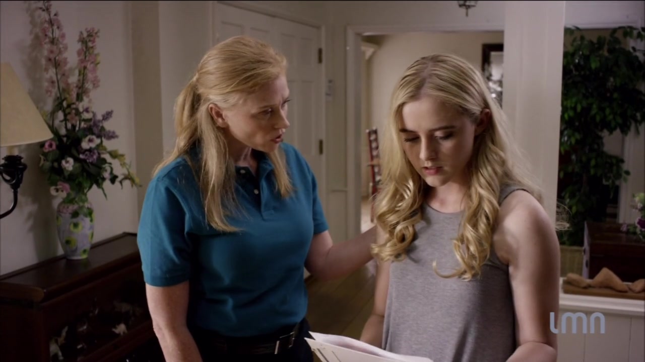 The_Maid_2016_720p_HDTV_X264_Solar_2153.jpg