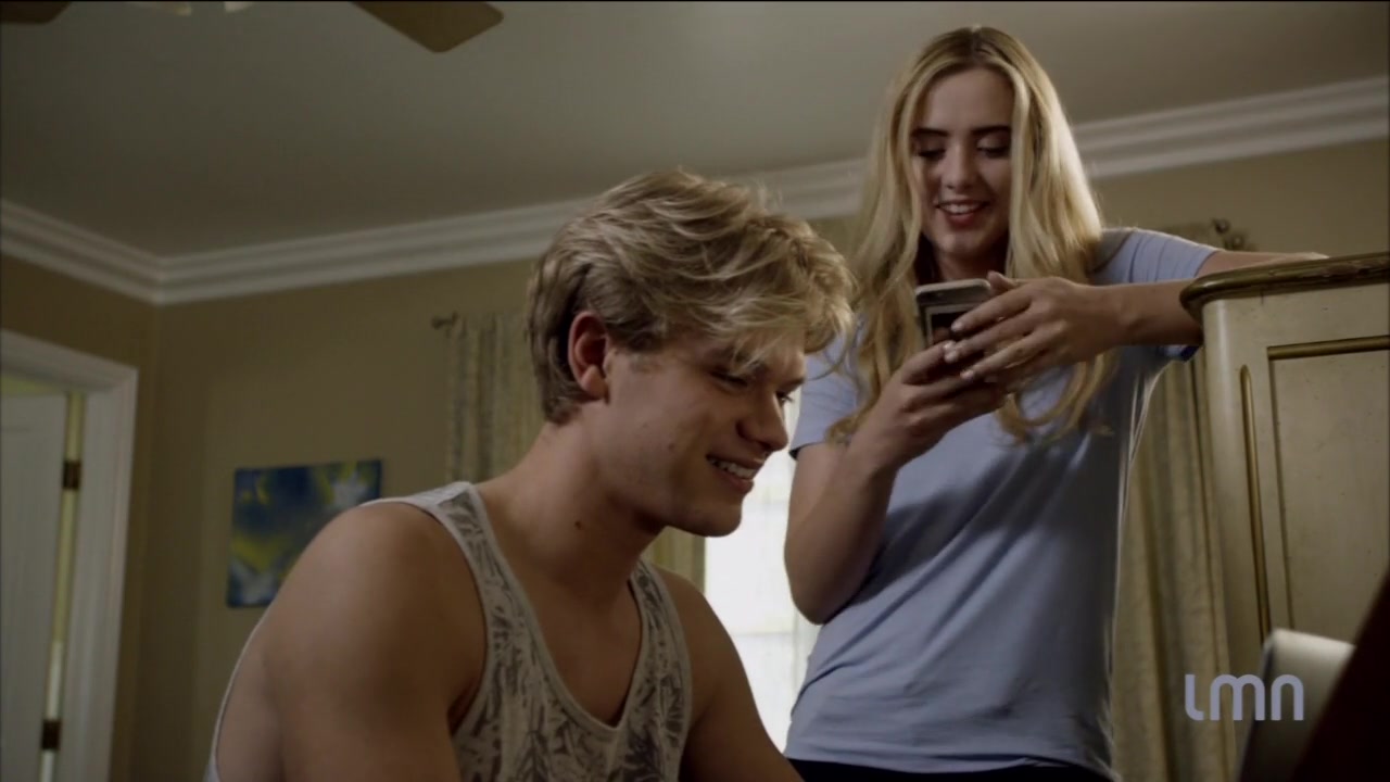 The_Maid_2016_720p_HDTV_X264_Solar_2352.jpg