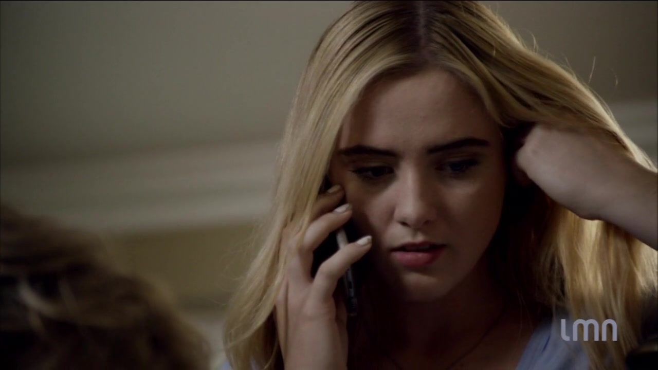 The_Maid_2016_720p_HDTV_X264_Solar_2363.jpg