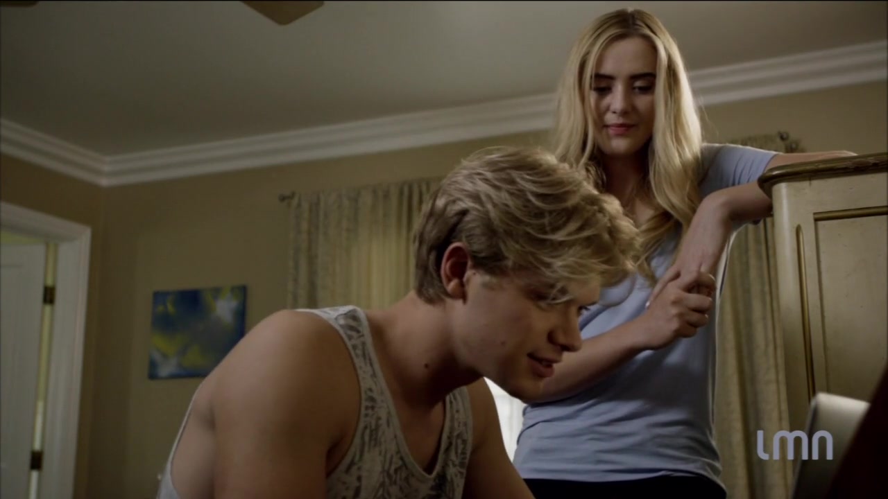 The_Maid_2016_720p_HDTV_X264_Solar_2420.jpg