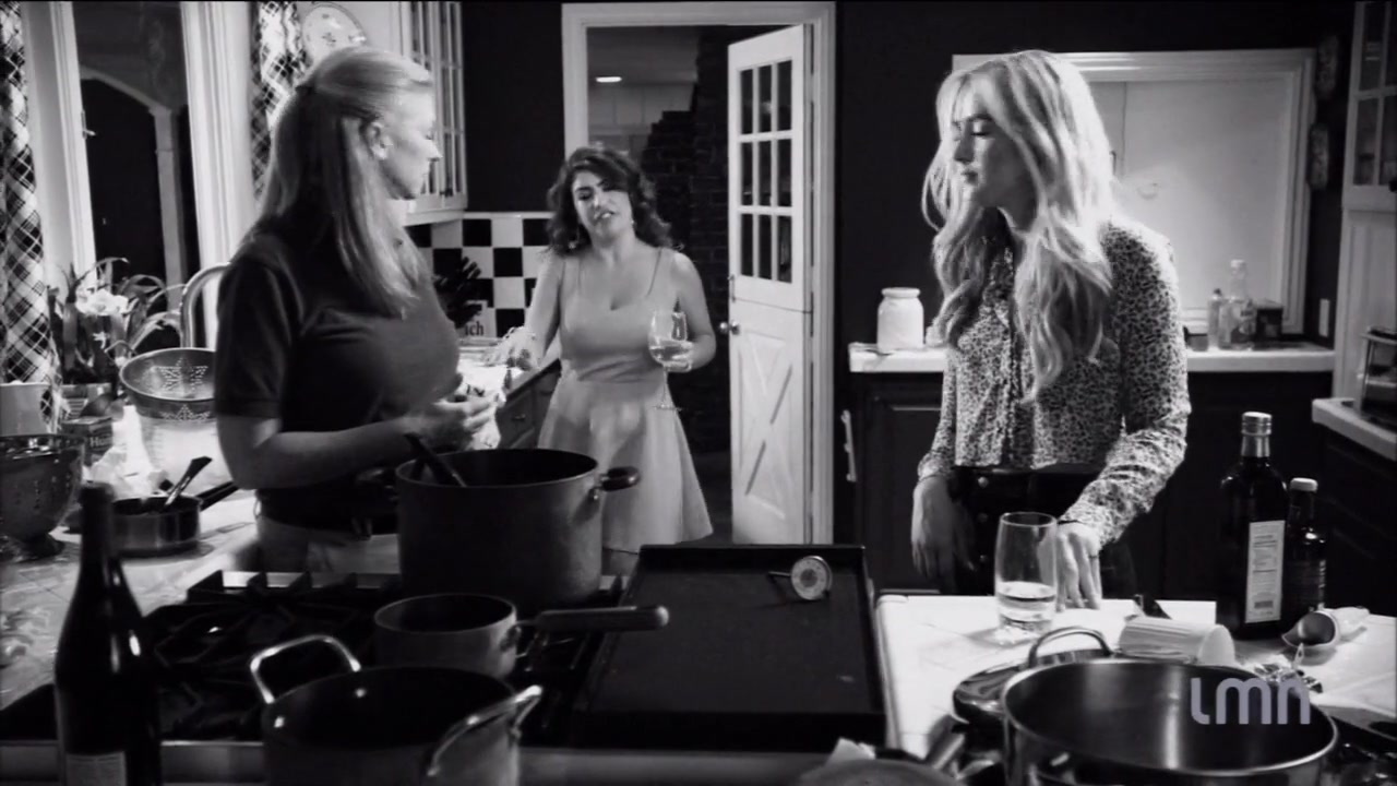 The_Maid_2016_720p_HDTV_X264_Solar_2895.jpg