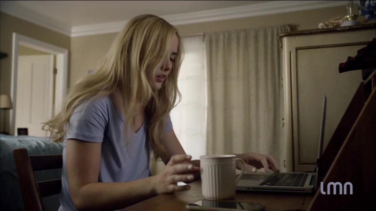 The_Maid_2016_720p_HDTV_X264_Solar_3229.jpg