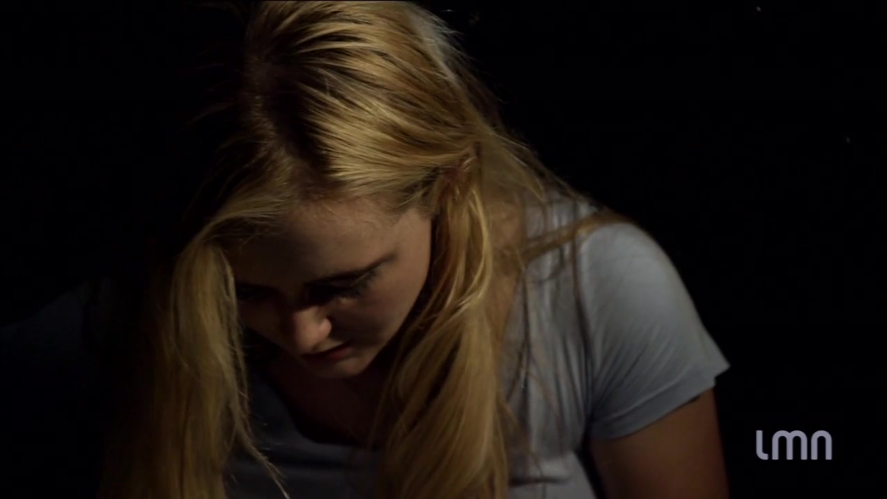 The_Maid_2016_720p_HDTV_X264_Solar_3657.jpg