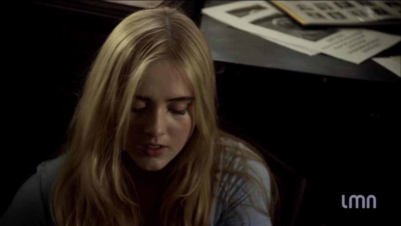 The_Maid_2016_720p_HDTV_X264_Solar_3874.jpg