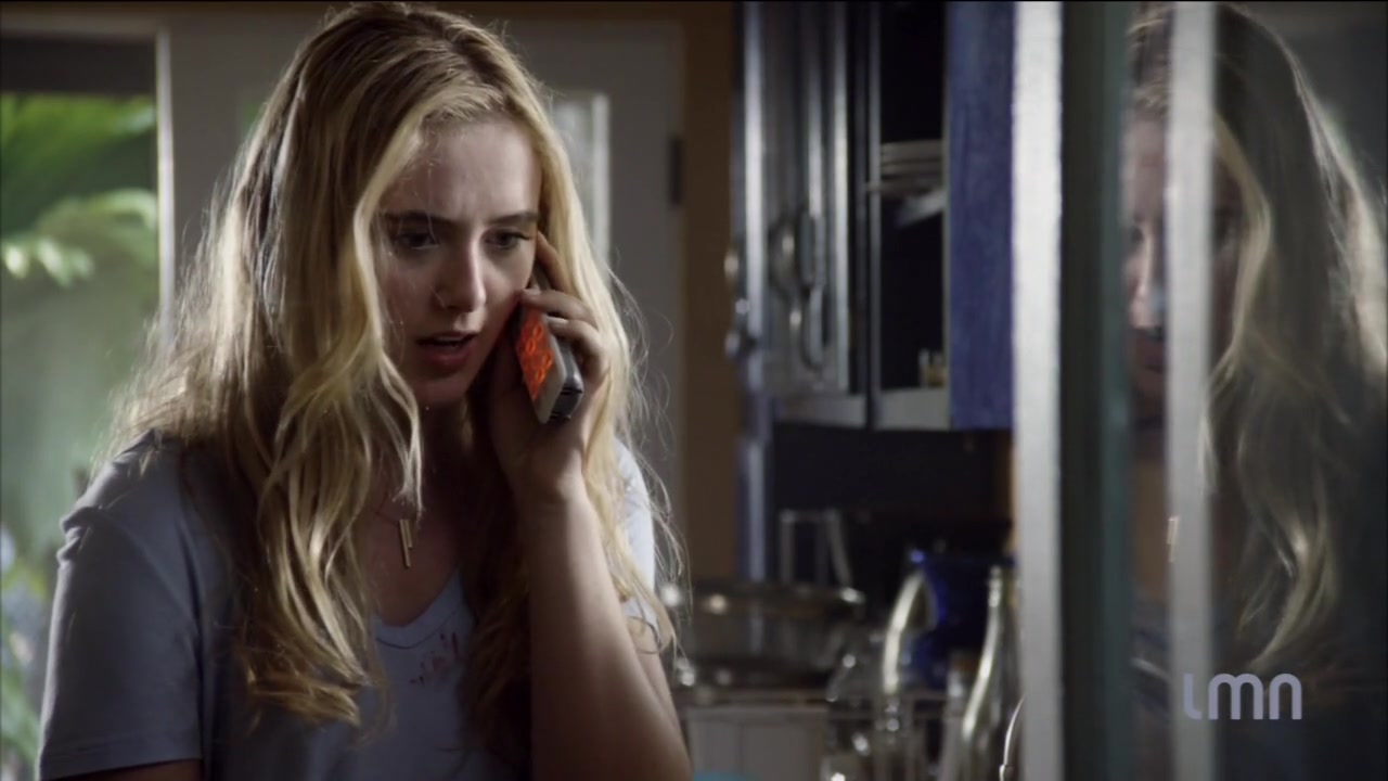 The_Maid_2016_720p_HDTV_X264_Solar_4698.jpg
