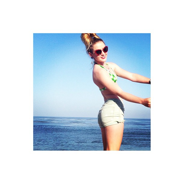 kathrynnewton_2013-04-22_21-07-07_11281982_427016970804607_727157987_n.jpg