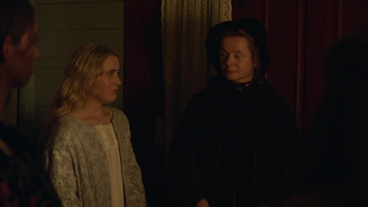 little_women_s01e01_720p_hdtv_x264-mtb_3416.jpg