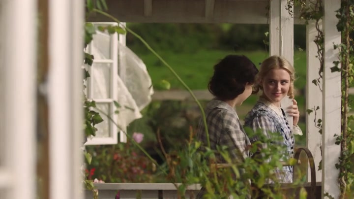 little_women_s01e03_hdtv_x264-mtb_0519.jpg