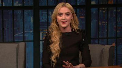 Kathryn_Newton_Had_a_Star_Studded_Dinner_with_Meryl_Streep_and_Reese_Witherspoon5B15D_020.jpg