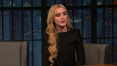 Kathryn_Newton_Had_a_Star_Studded_Dinner_with_Meryl_Streep_and_Reese_Witherspoon5B15D_067.jpg