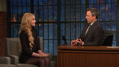 Kathryn_Newton_Had_a_Star_Studded_Dinner_with_Meryl_Streep_and_Reese_Witherspoon5B15D_115.jpg