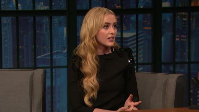 Kathryn_Newton_Had_a_Star_Studded_Dinner_with_Meryl_Streep_and_Reese_Witherspoon5B15D_136.jpg