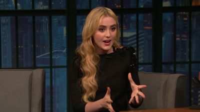 Kathryn_Newton_Had_a_Star_Studded_Dinner_with_Meryl_Streep_and_Reese_Witherspoon5B15D_180.jpg