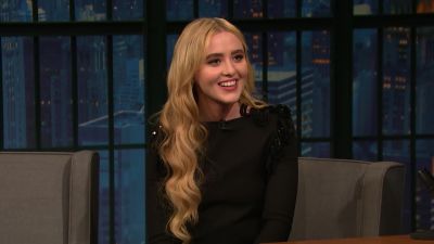 Kathryn_Newton_Had_a_Star_Studded_Dinner_with_Meryl_Streep_and_Reese_Witherspoon5B15D_193.jpg