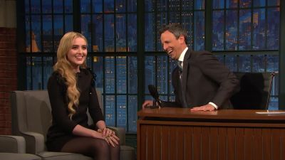 Kathryn_Newton_Had_a_Star_Studded_Dinner_with_Meryl_Streep_and_Reese_Witherspoon5B15D_195.jpg