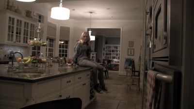 Paranormal_Activity_4_2012_Unrated_1080p_BluRay_x264_3597.jpg