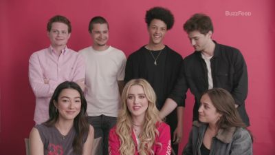 The_Cast_Of5B15D_013.jpg