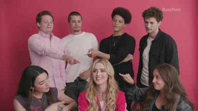 The_Cast_Of5B15D_141.jpg