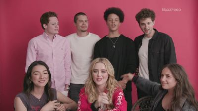 The_Cast_Of5B15D_202.jpg