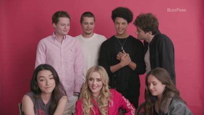 The_Cast_Of5B15D_320.jpg