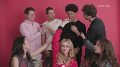 The_Cast_Of5B15D_331.jpg
