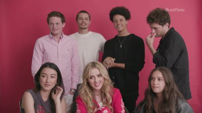 The_Cast_Of5B15D_373.jpg