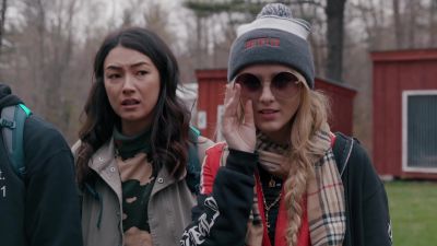 The_Society_Cast_Back_to_Basics___Road_Trip___Netflix5B15D_567.jpg