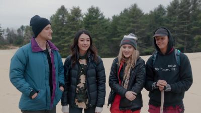 The_Society_Cast_Back_to_Basics___Road_Trip___Netflix5B15D_878.jpg