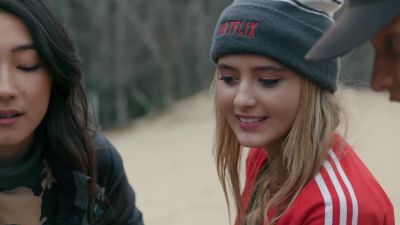 The_Society_Cast_Back_to_Basics___Road_Trip___Netflix5B15D_882.jpg