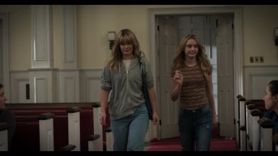The_Society_S01E03_Childhoods_End_1080p_NF_WEB-DL_DDP5_1_x264-NTG_0095.jpg