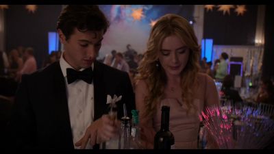 The_Society_S01E03_Childhoods_End_1080p_NF_WEB-DL_DDP5_1_x264-NTG_2445.jpg