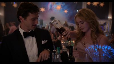 The_Society_S01E03_Childhoods_End_1080p_NF_WEB-DL_DDP5_1_x264-NTG_2448.jpg