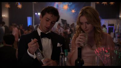 The_Society_S01E03_Childhoods_End_1080p_NF_WEB-DL_DDP5_1_x264-NTG_2464.jpg