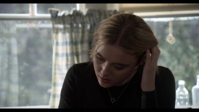 The_Society_S01E05_Putting_on_the_Clothes_1080p_NF_WEB-DL_DDP5_1_x264-NTG_0452.jpg