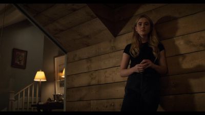 The_Society_S01E05_Putting_on_the_Clothes_1080p_NF_WEB-DL_DDP5_1_x264-NTG_2673.jpg