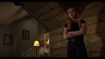 The_Society_S01E05_Putting_on_the_Clothes_1080p_NF_WEB-DL_DDP5_1_x264-NTG_2680.jpg
