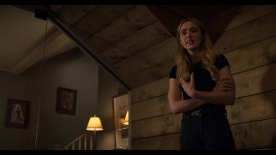 The_Society_S01E05_Putting_on_the_Clothes_1080p_NF_WEB-DL_DDP5_1_x264-NTG_2690.jpg