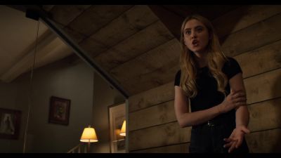 The_Society_S01E05_Putting_on_the_Clothes_1080p_NF_WEB-DL_DDP5_1_x264-NTG_2708.jpg