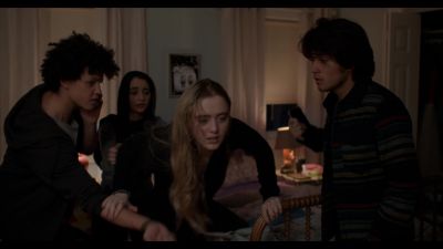 The_Society_S01E08_Poison_1080p_NF_WEB-DL_DDP5_1_x264-NTG_1104.jpg